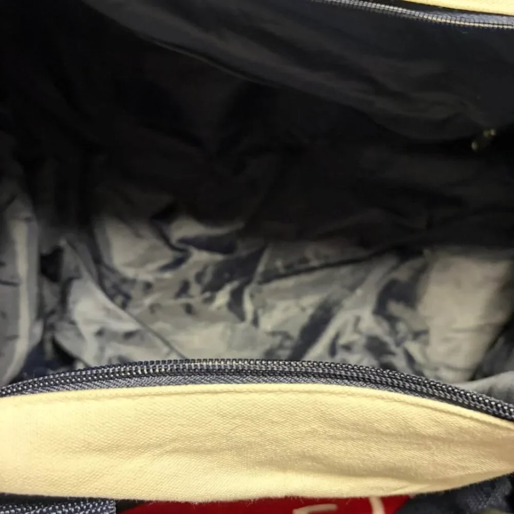 Vtg Tommy Hilfiger Red, White & Blue Duffle/Gym Bag w/Shoulder‎ Strap Full Zip